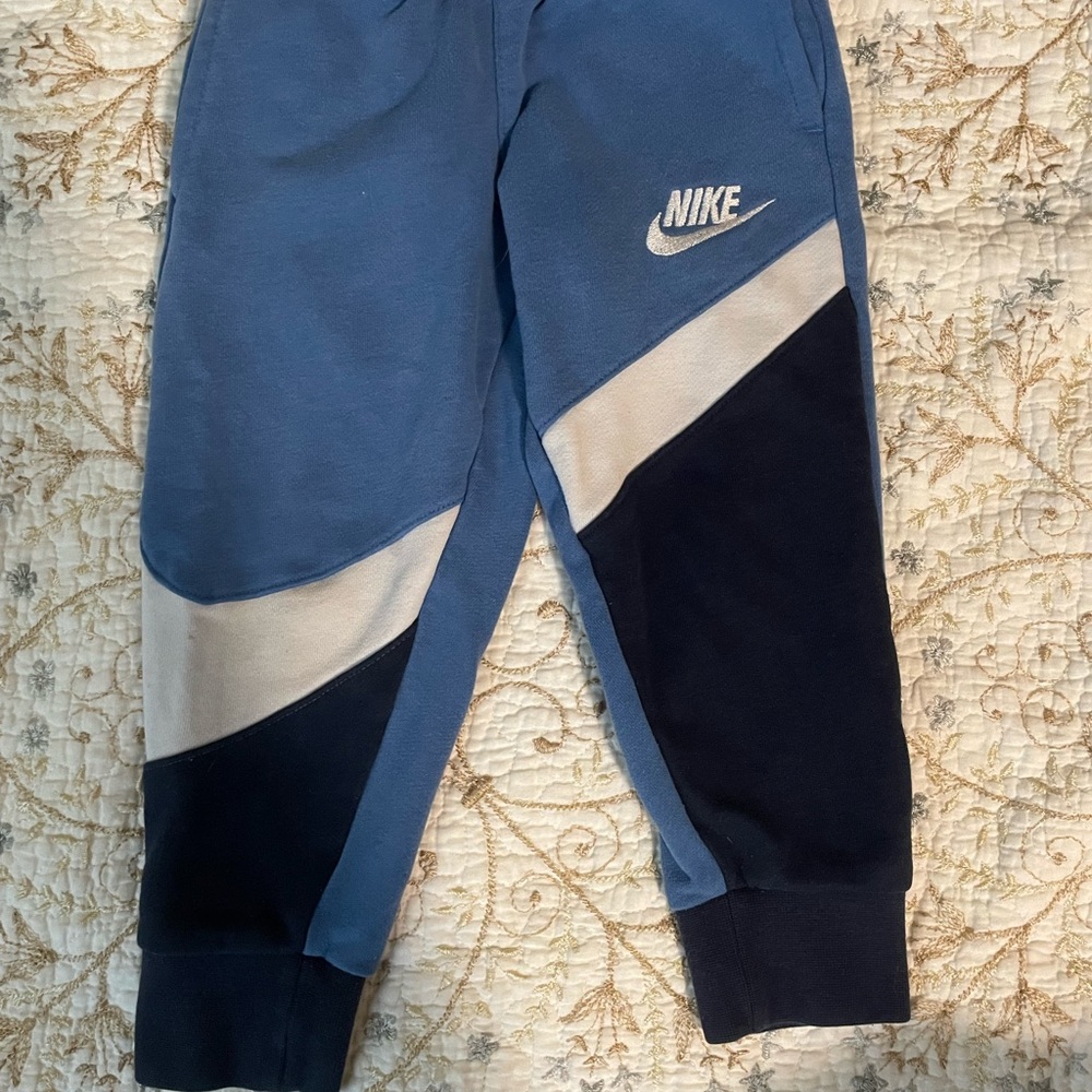 2T Nike Joggers